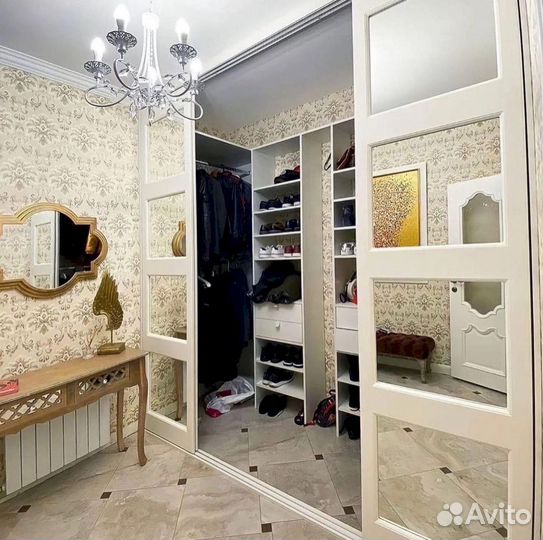 Шкаф стенка