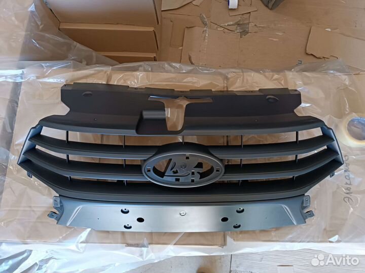 Решетка радиатора Лада Веста