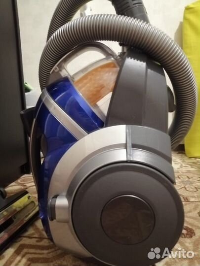 Пылесос LG VK89383HU Компрессор