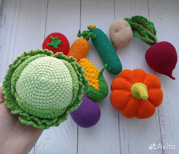 Овощи и фрукты вязаные