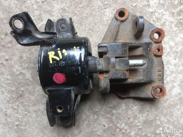 Опора АКПП левая Kia Rio 3, Solaris 1