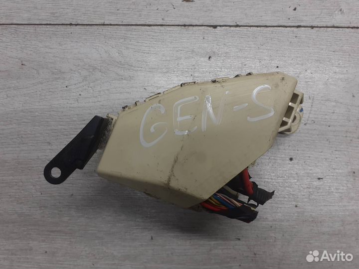 Блок предохранителей Hyundai Genesis