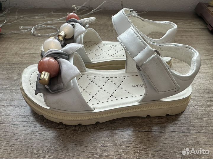 Сандалии для девочки