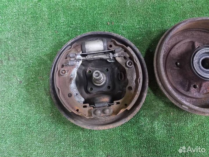 Ступица задняя Renault Logan 2005