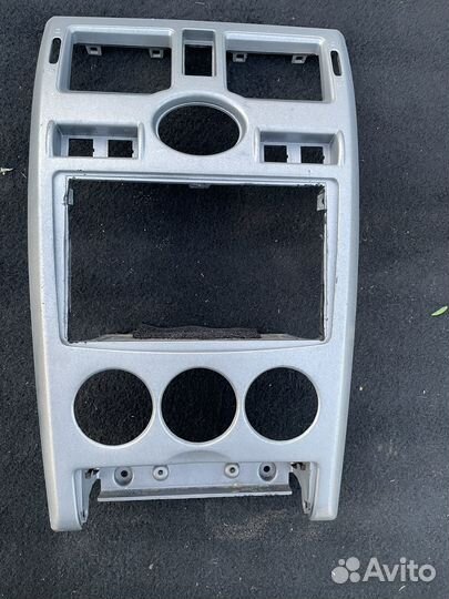 Консоль на LADA priora 1