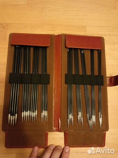 Комплект вязальных спиц