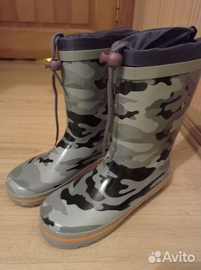 Детские резиновые сапоги