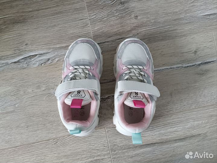 Кроссовки для девочки