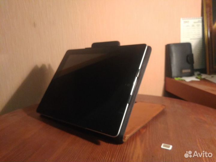 Планшет Apple iPad 2