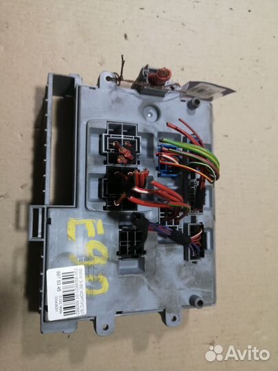 Корпус блока предохранителей Bmw 3-series E90