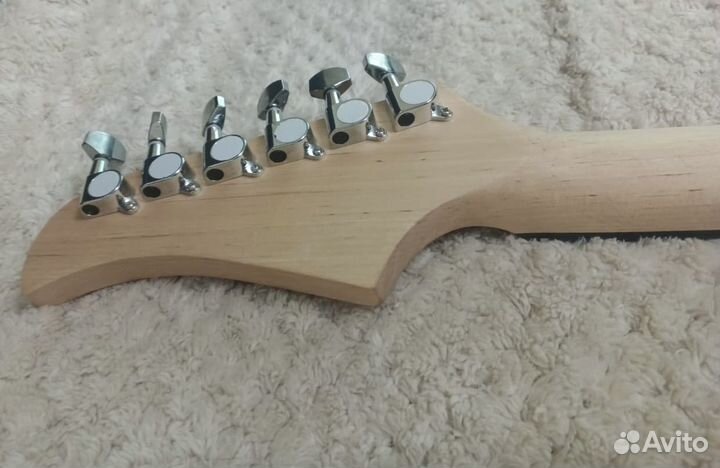 Гитара stratocaster Rocket