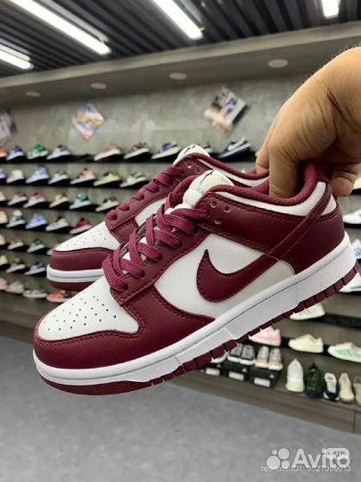 Кроссовки Nike Dunk low bordeaux