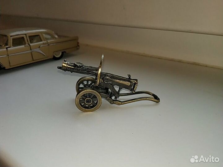 Пулемет Максим. металл. масштаб больше 1:43