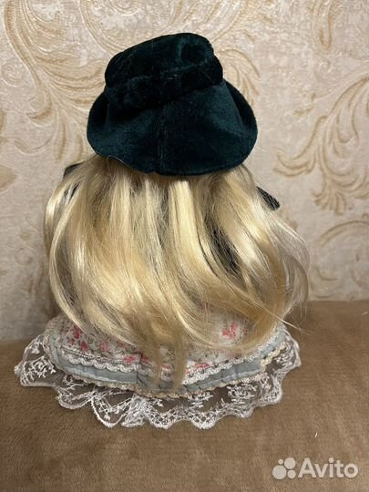 Кукла фарфоровая коллекционная