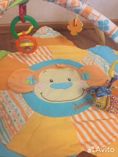 Развивающий коврик для малышей