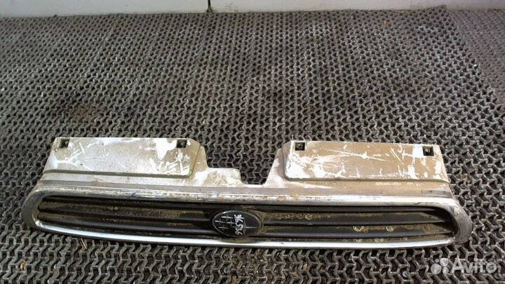 Решетка радиатора Subaru Legacy (B11), 1997