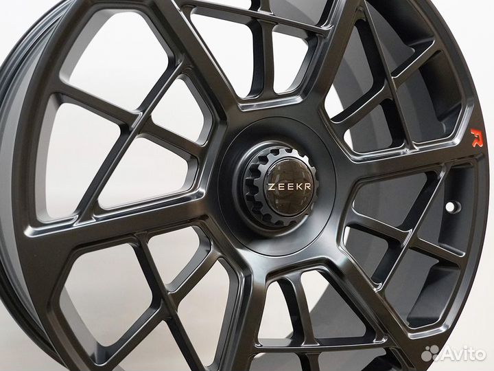 Кованые диски Zeekr 001 R21