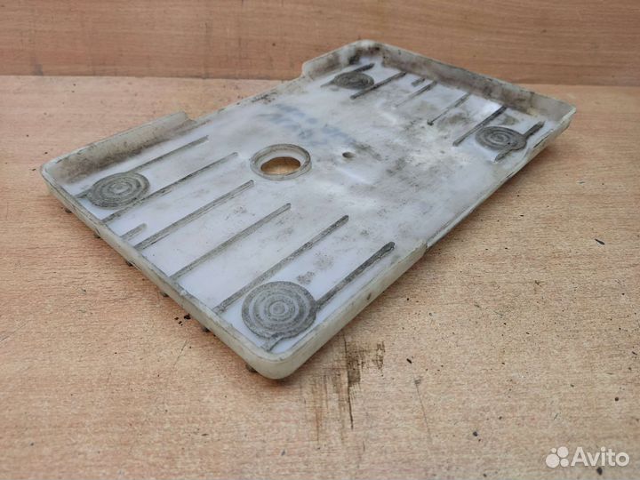 Площадка акб, Volvo 960