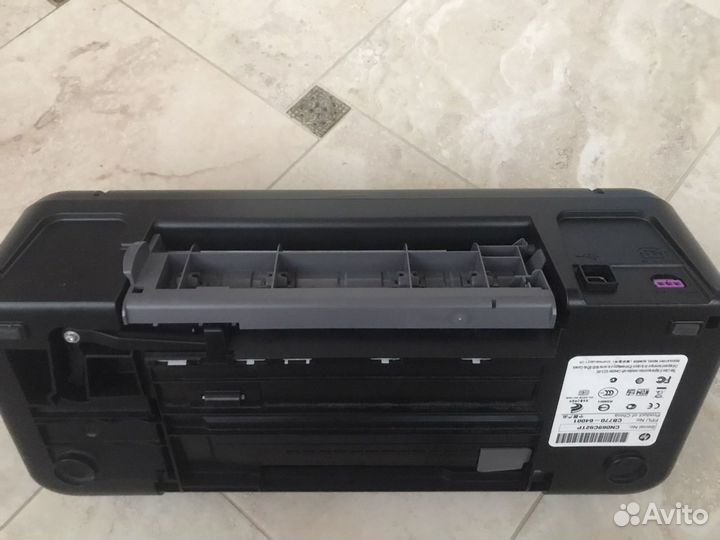 Принтер HP Deskjet D1663. Не печатает. Картрид.нет