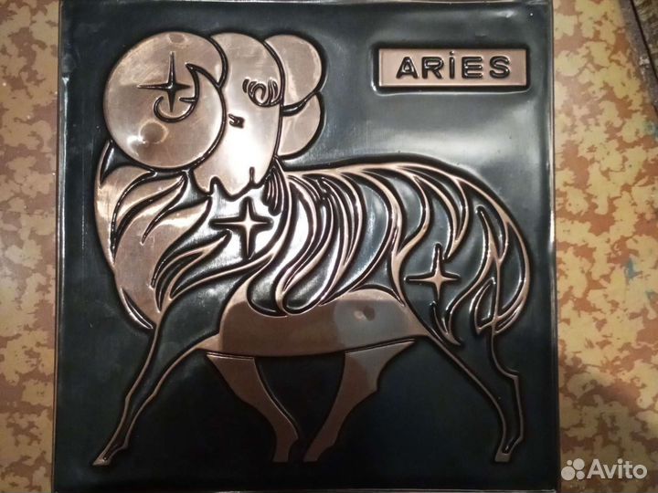 Пано чеканка