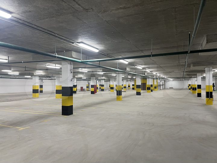 Машиноместо, 14 м²