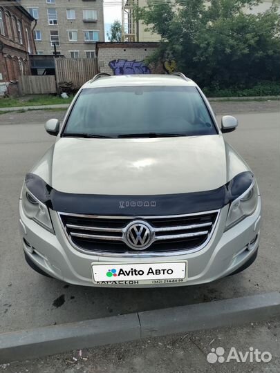 Volkswagen Tiguan 2.0 AT, 2011, 190 000 км