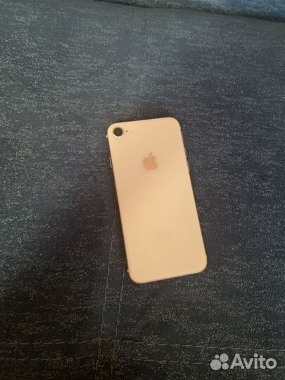 Телефон iPhone 8 64 gb