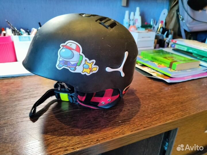 Горнолыжный шлем