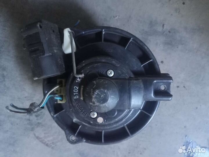 Моторчик печки Mitsubishi pajero 3