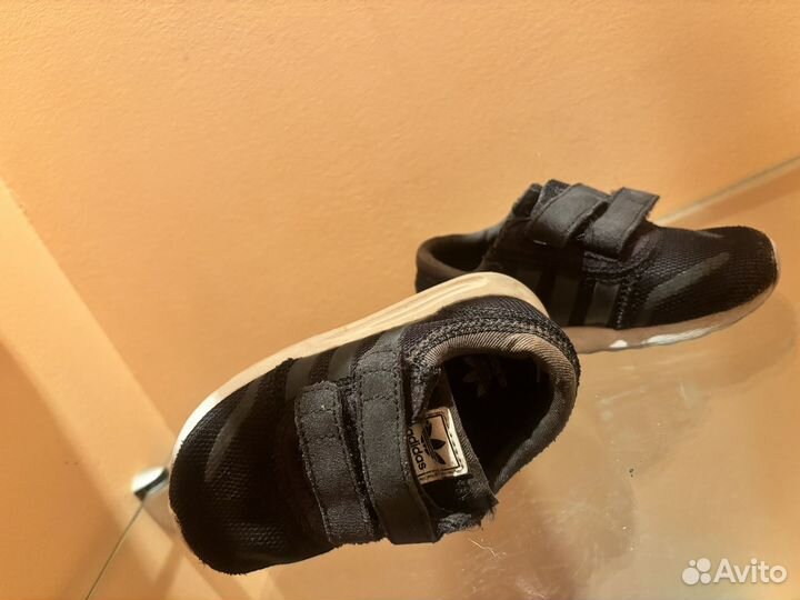 Кроссовки adidas детские