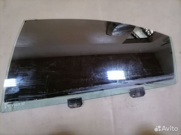 Стекло двери задней левой Chrysler Concorde 1999