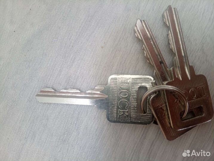 Новый дверной замок с ручками