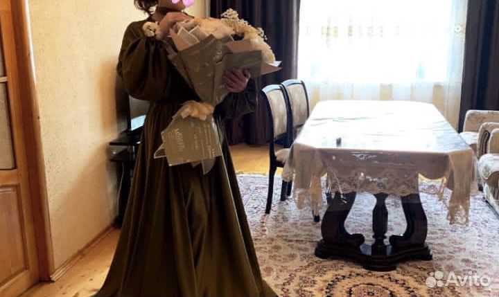 Платье вечернее