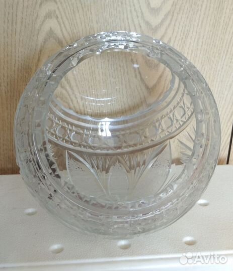 Хрустальная ваза корзина