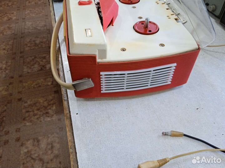 Магнитофон Романтик М64