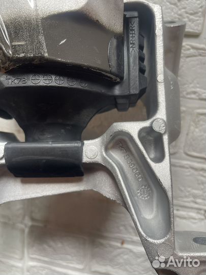 Правая опора двигателя Mazda cx9 tc