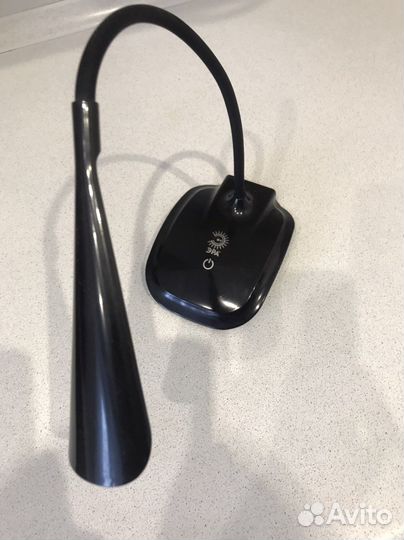 Лампа настольная