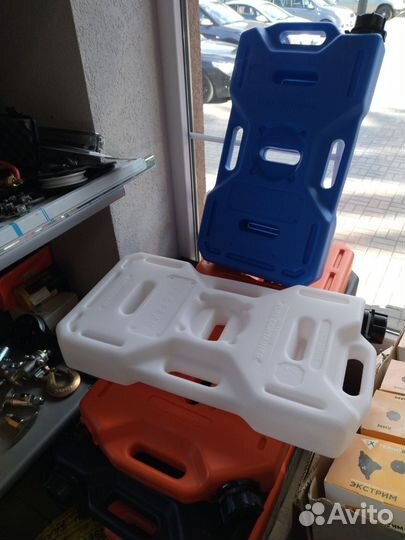 Канистра для воды плоская