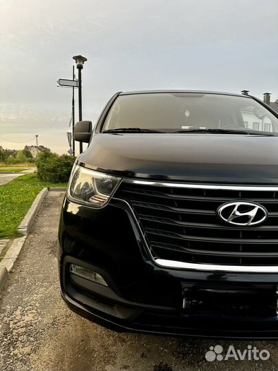 Заказать такси минивэн / Микроавтобус /Трансфер