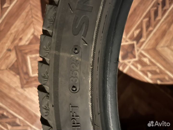 Triangle Snowlink TWT02 235/40 R18 95V