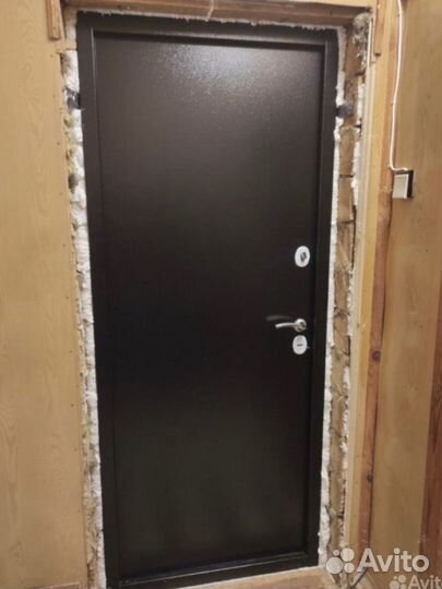 Дверь входная металлическая без глазка