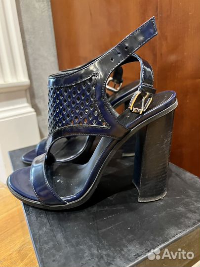 Босоножки Loriblu 37