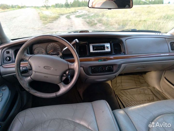Ford Crown Victoria 4.6 AT, 1996, 189 564 км