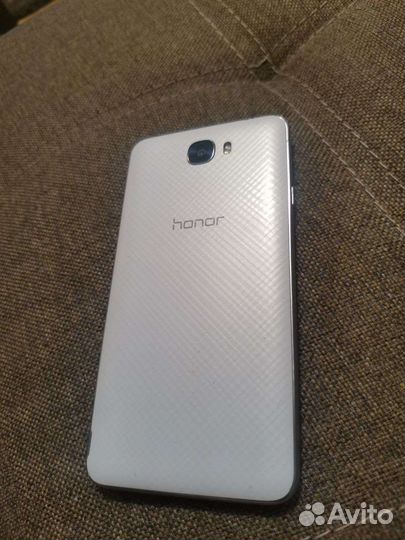 Телефон Huawei А5 (Lyo-L21)