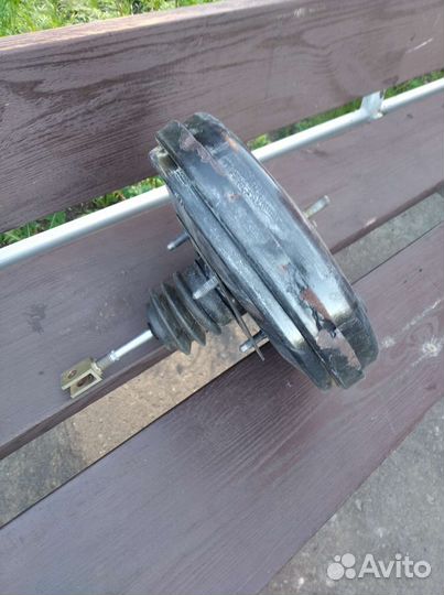 Вакуумный усилитель тормозов Renault Logan 1.6