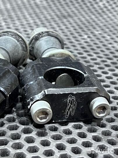 Крепление руля Renthal 28мм Honda CRF 450R