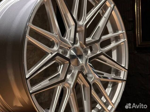 Новые литые диски R20 5x112 Vossen HF-7