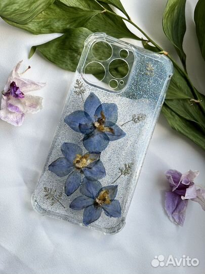 Чехол на iPhone