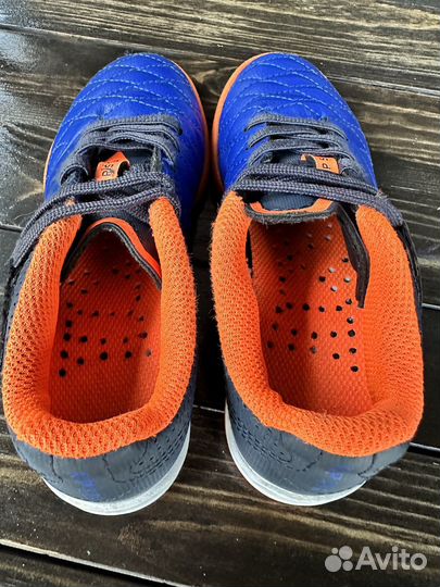 Детские бутсы для футзала Decathlon Kipsta 30 р-р