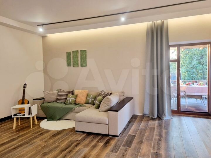 Дом 320 м² на участке 15 сот.